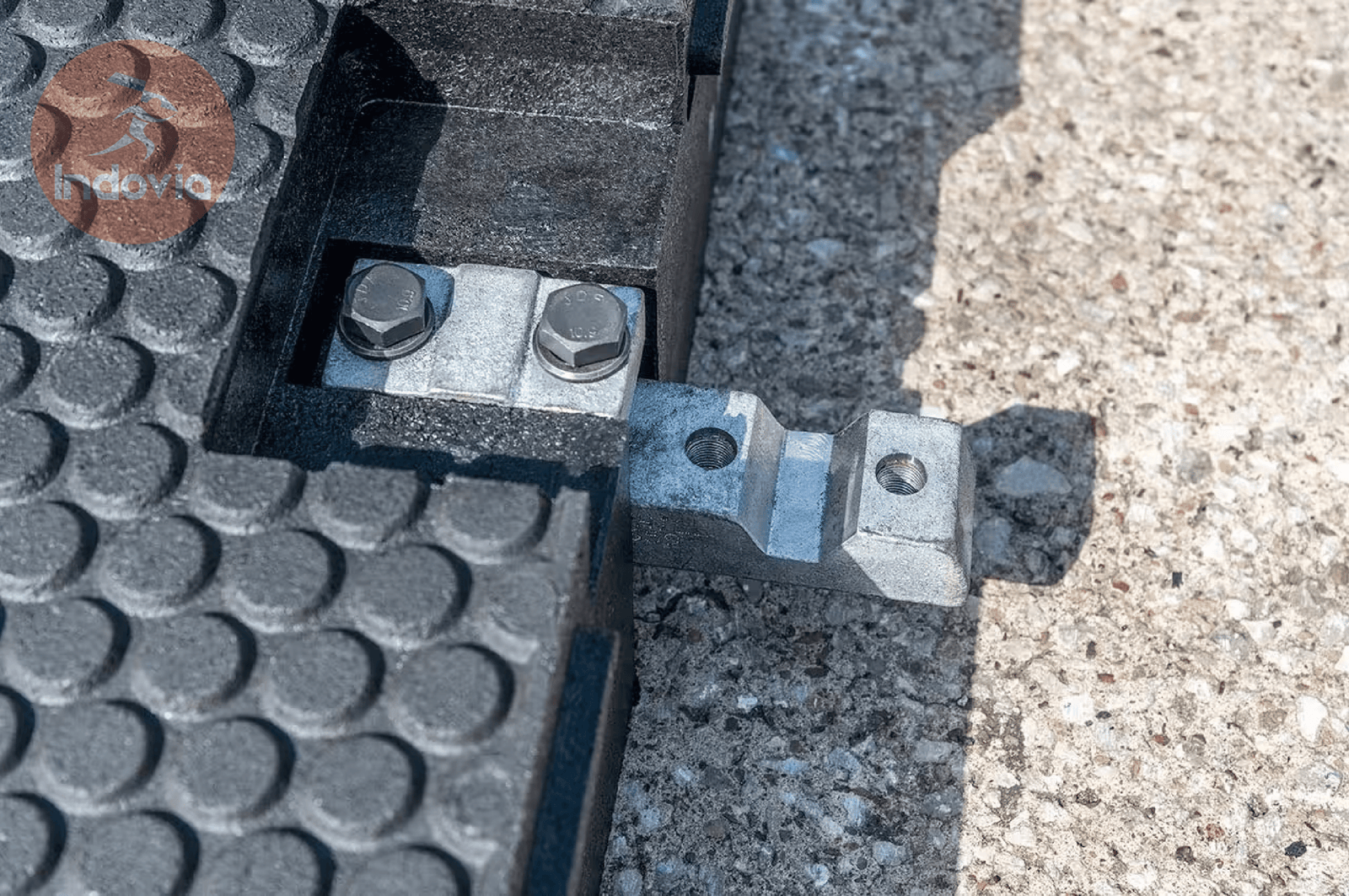 LINK System tongue and groove connection